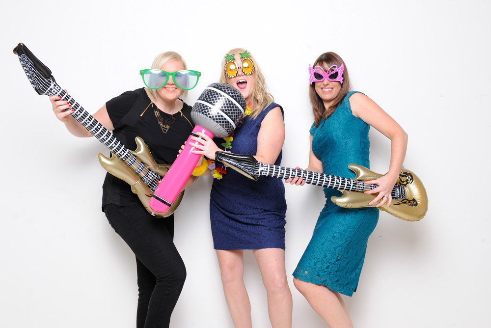 Capturing the joy and laughter of hen do photo parties at Tworld Studio